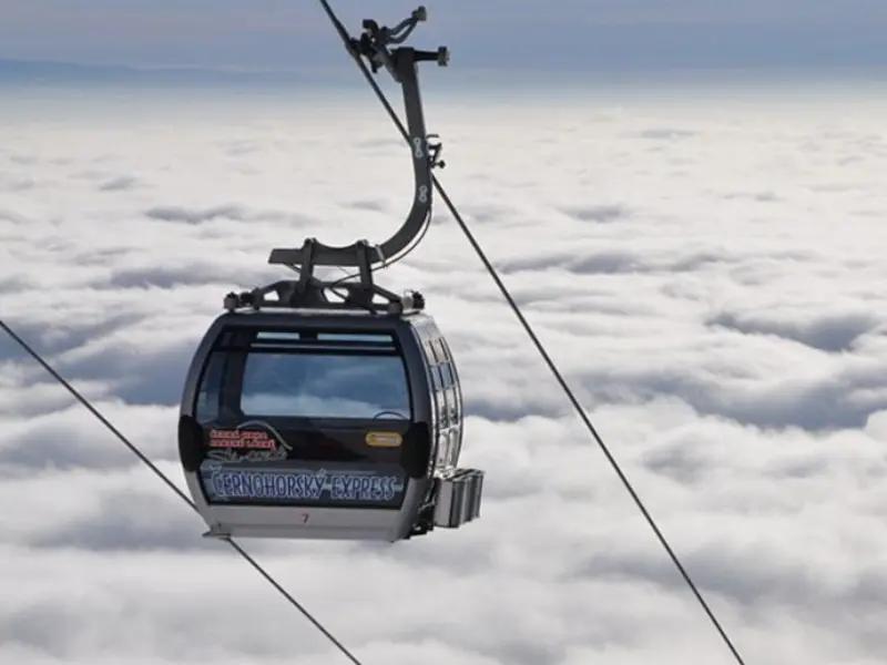 Cable car to Černá hora