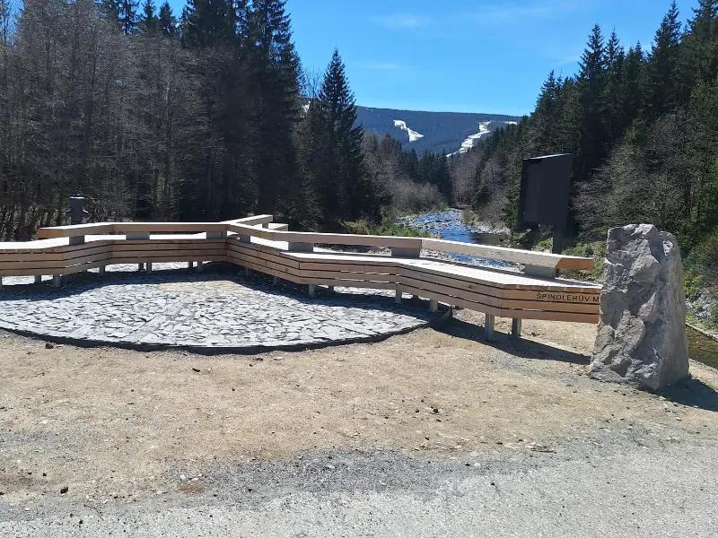 Bench at the confluence