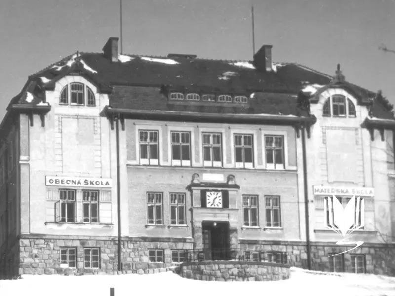 Architecture in the buildings of Kleofáš Hollmann